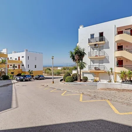 Apartment Beach View By Homing *